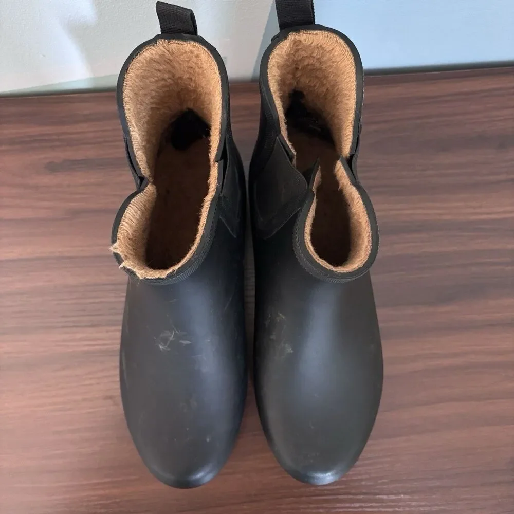 Chooka Women’s Size 9 Waterproof Black Chelsea Rain Boot Plush Lined Faux Fur